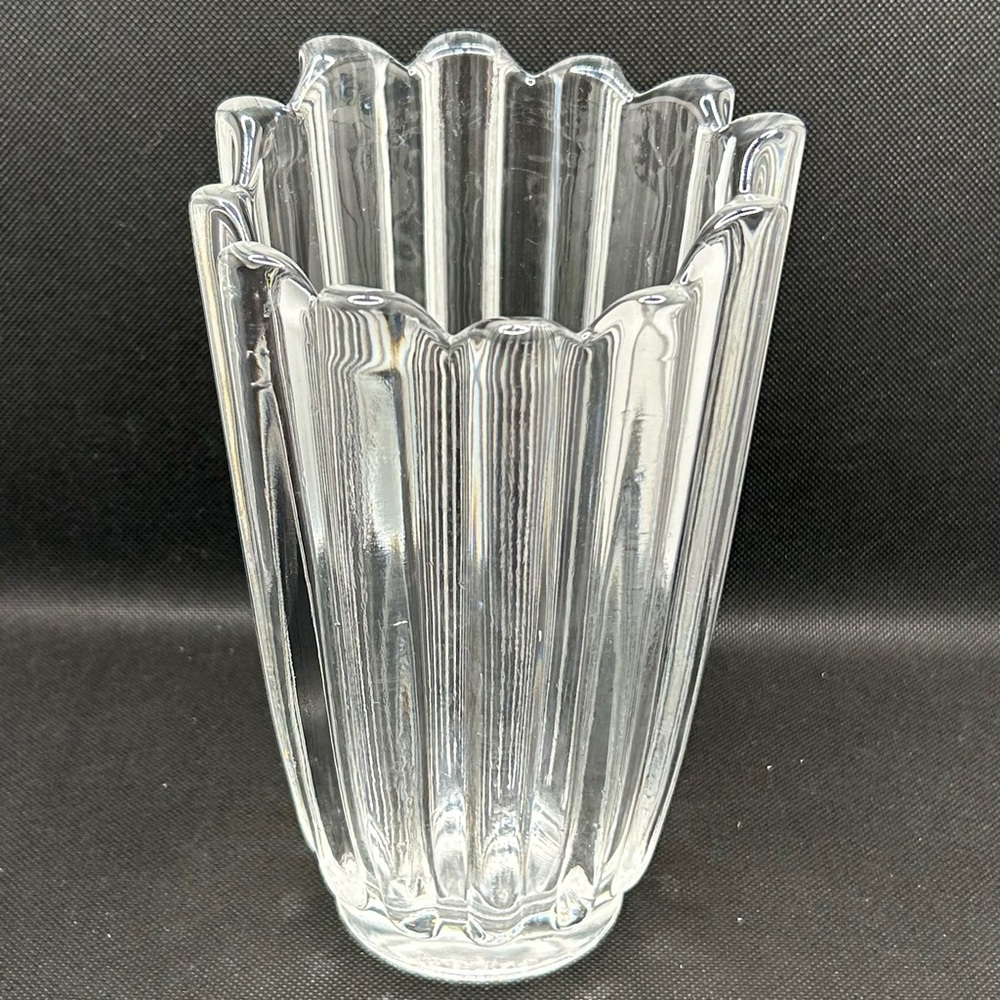Vintage 1985 Fostoria Celestial Ribbed Glass Vase